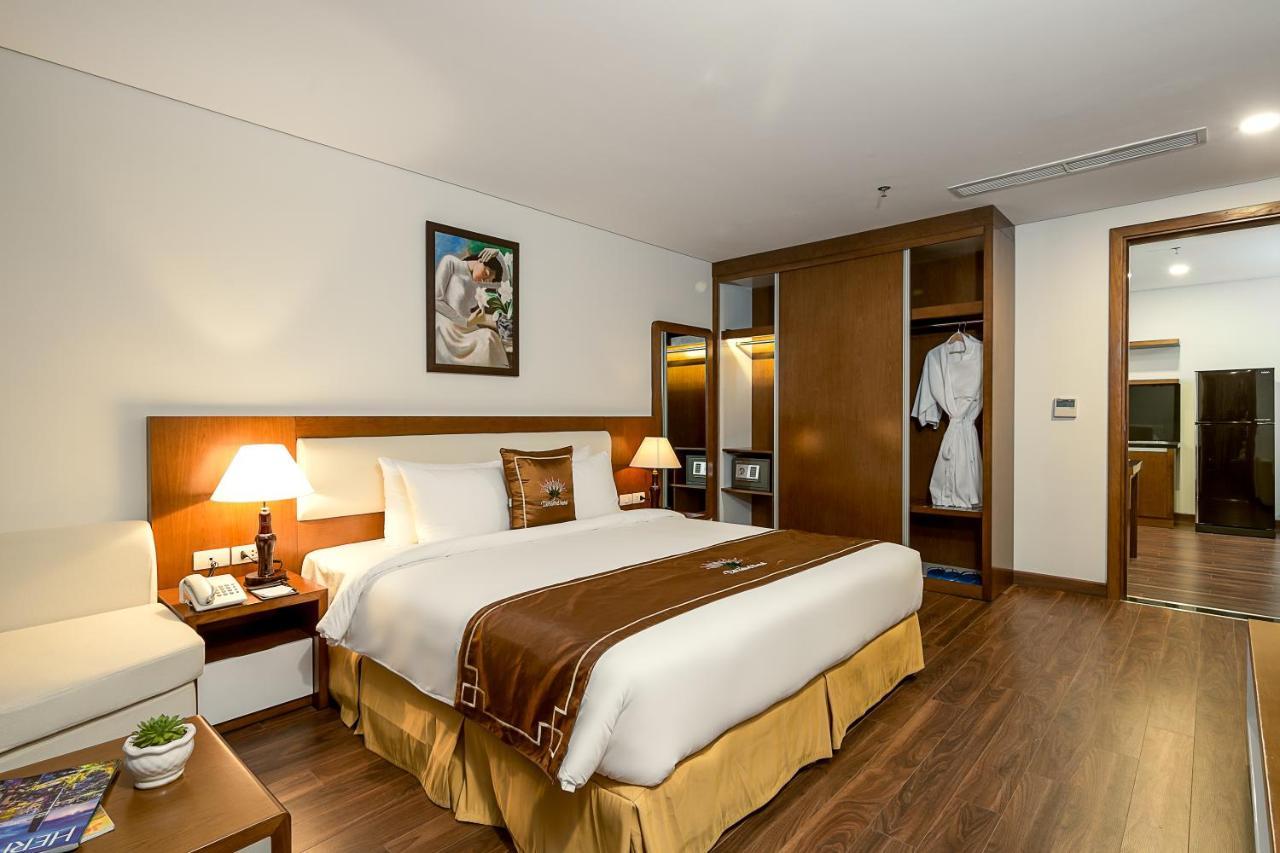 Tamarind Hotel Da Nang Bagian luar foto