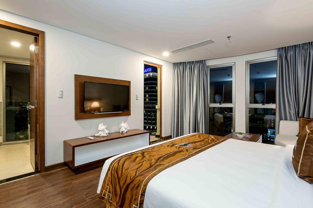 Tamarind Hotel Da Nang Bagian luar foto